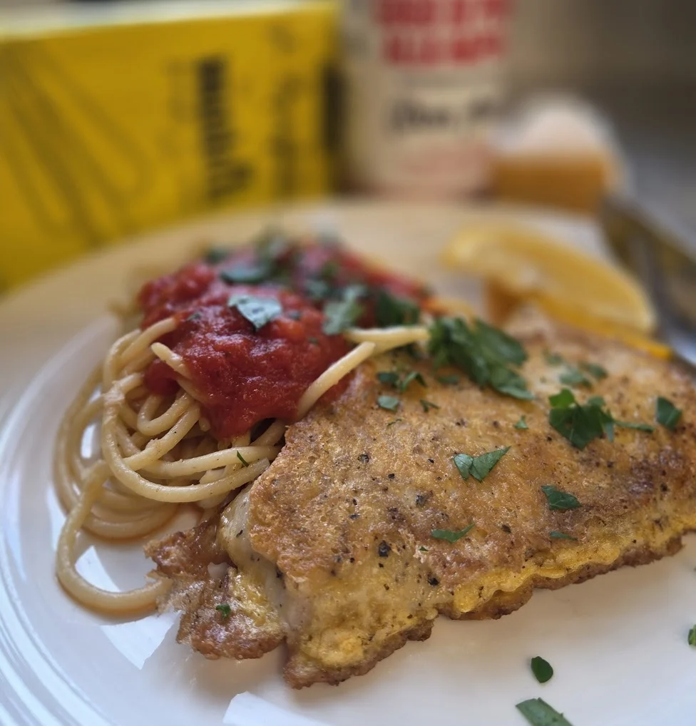 hyse med pasta og tomatsaus